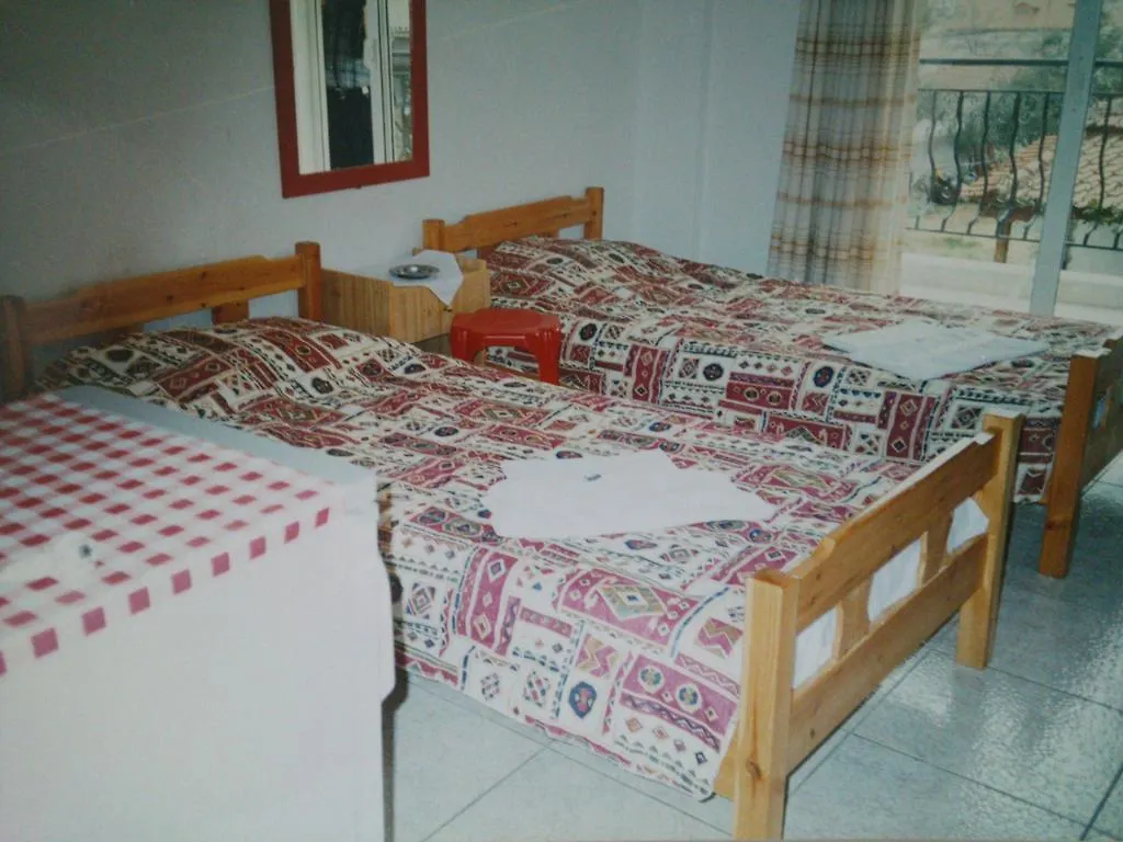 Stavros Rooms And Studios Nea Kallikrateia 0*,